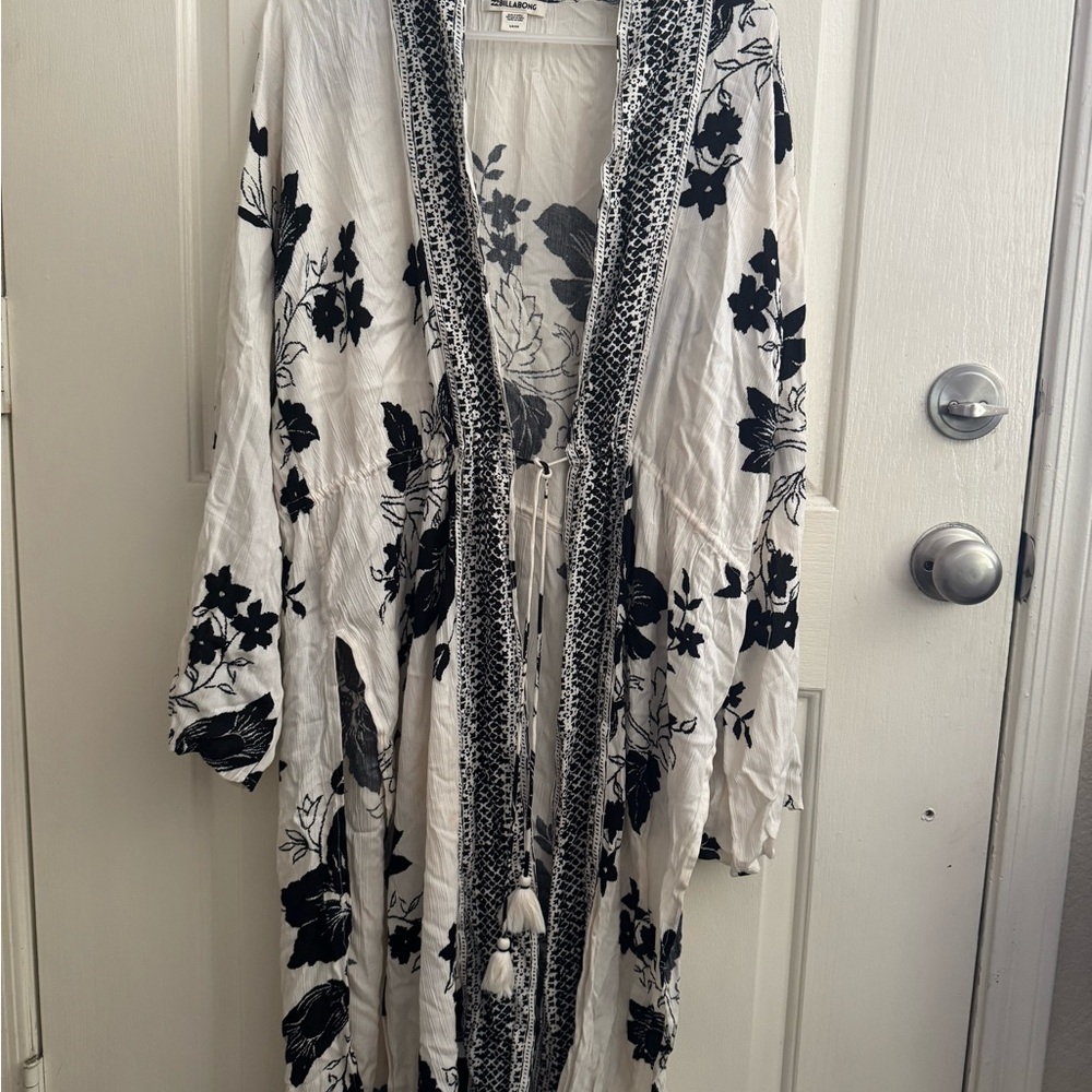 Billabong Black and White Floral Swim Coverup
